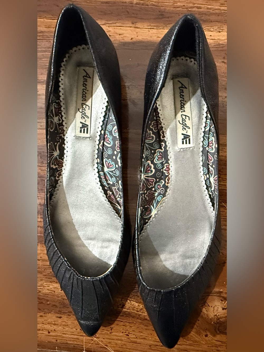 American Eagle Outfitters Black Pointed Toe Ballet Flats